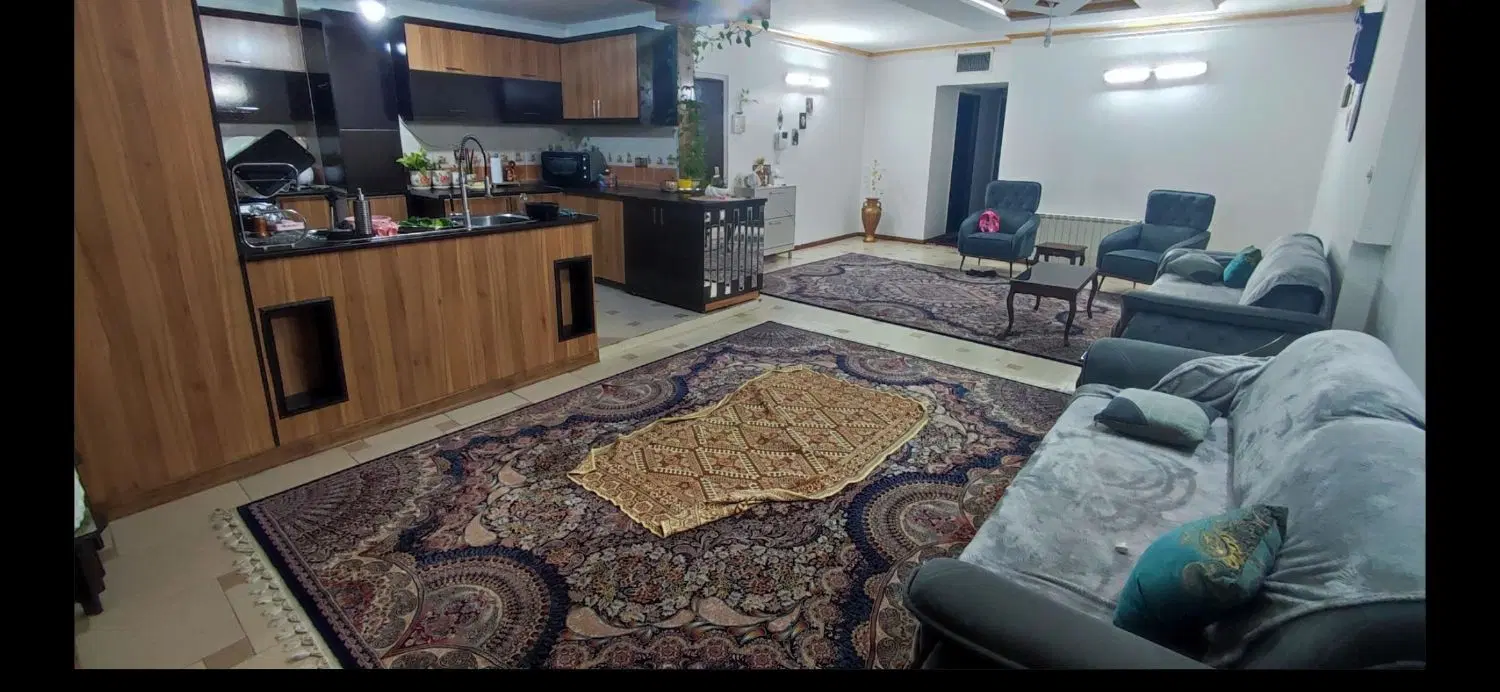 اپارتمان طبقه اول110متر