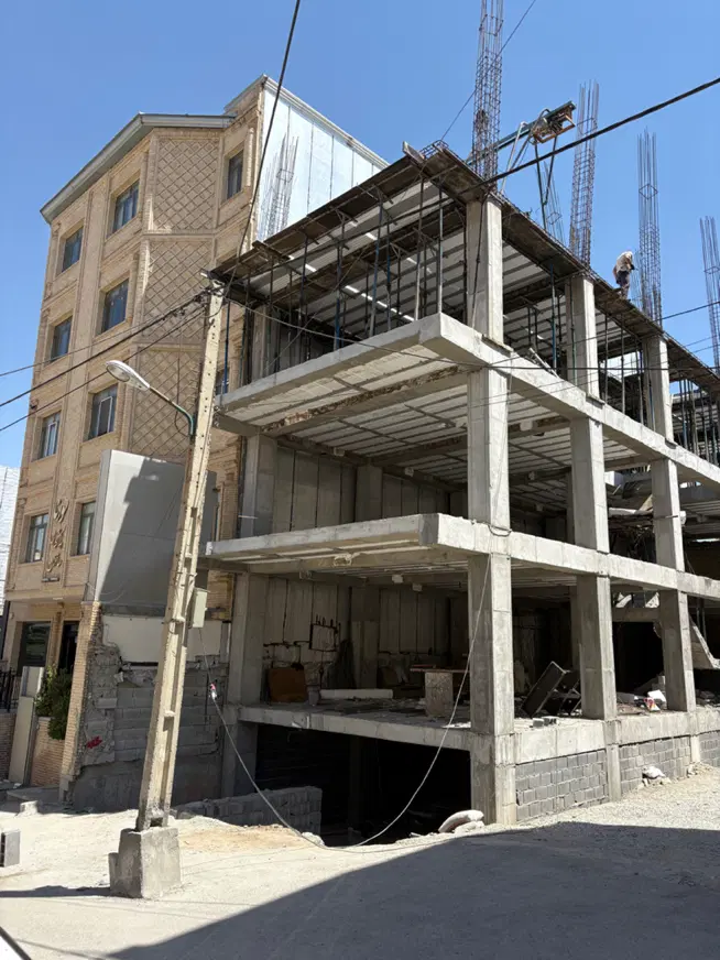 ساختمان پزشکان لادن