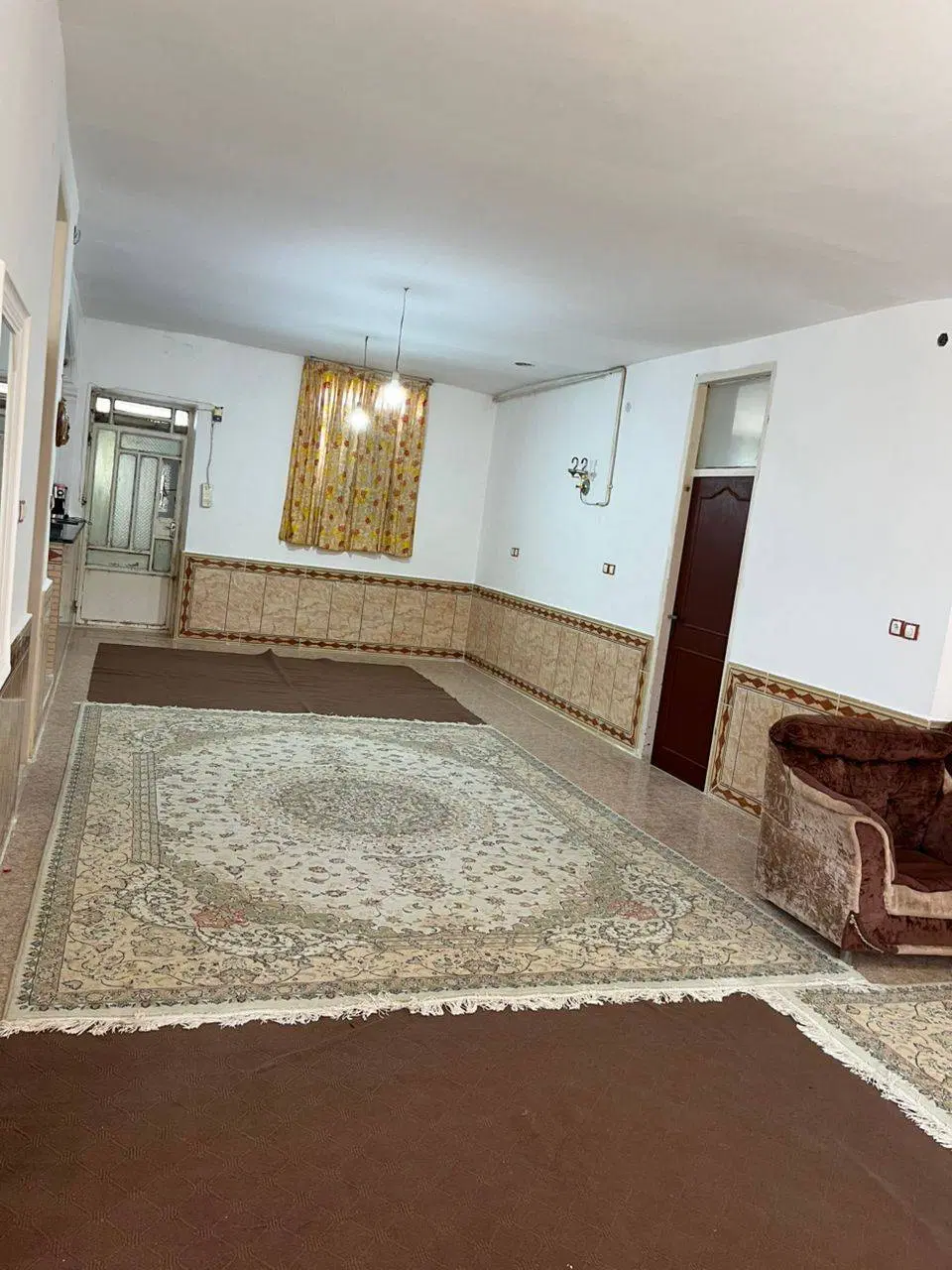 فروش یک واحد آپارتمان طبقه چهارم گلدشت شرقی