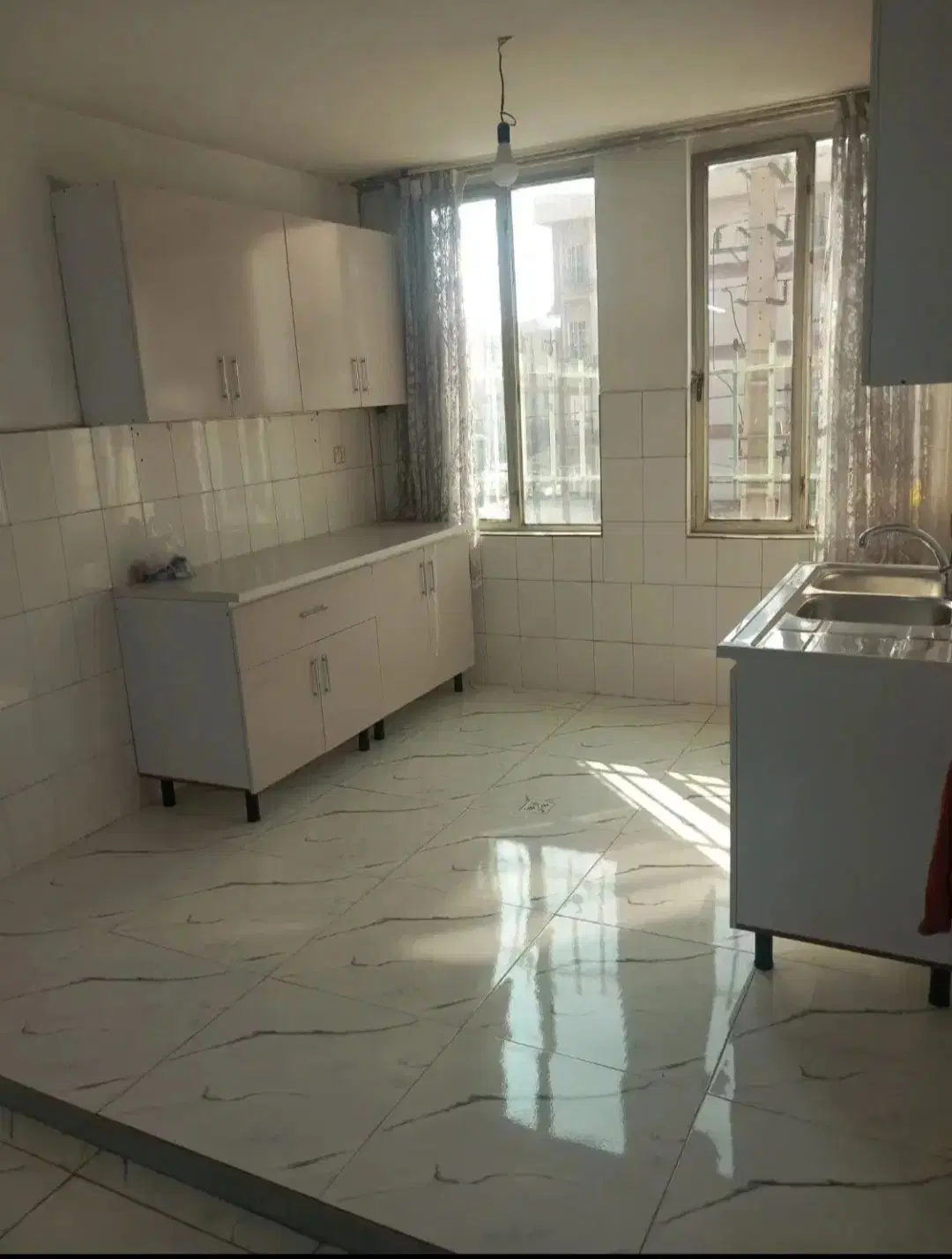 فروش مسکن مهربروجردخیابان توحیدتعاونی سرهنگ رضایی