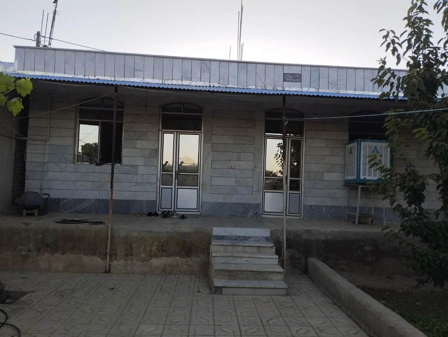 خانه ویلایی ۲۵۰ متر