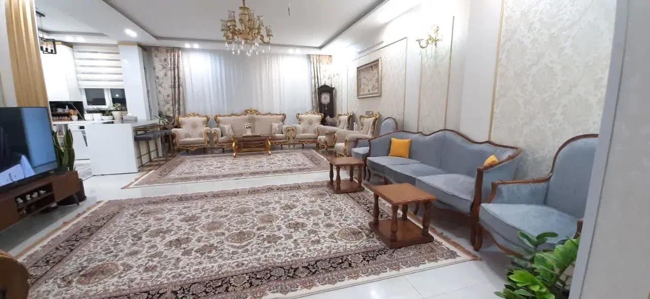 آپارتمان ۱۰۰ متری عبادی ۳۷