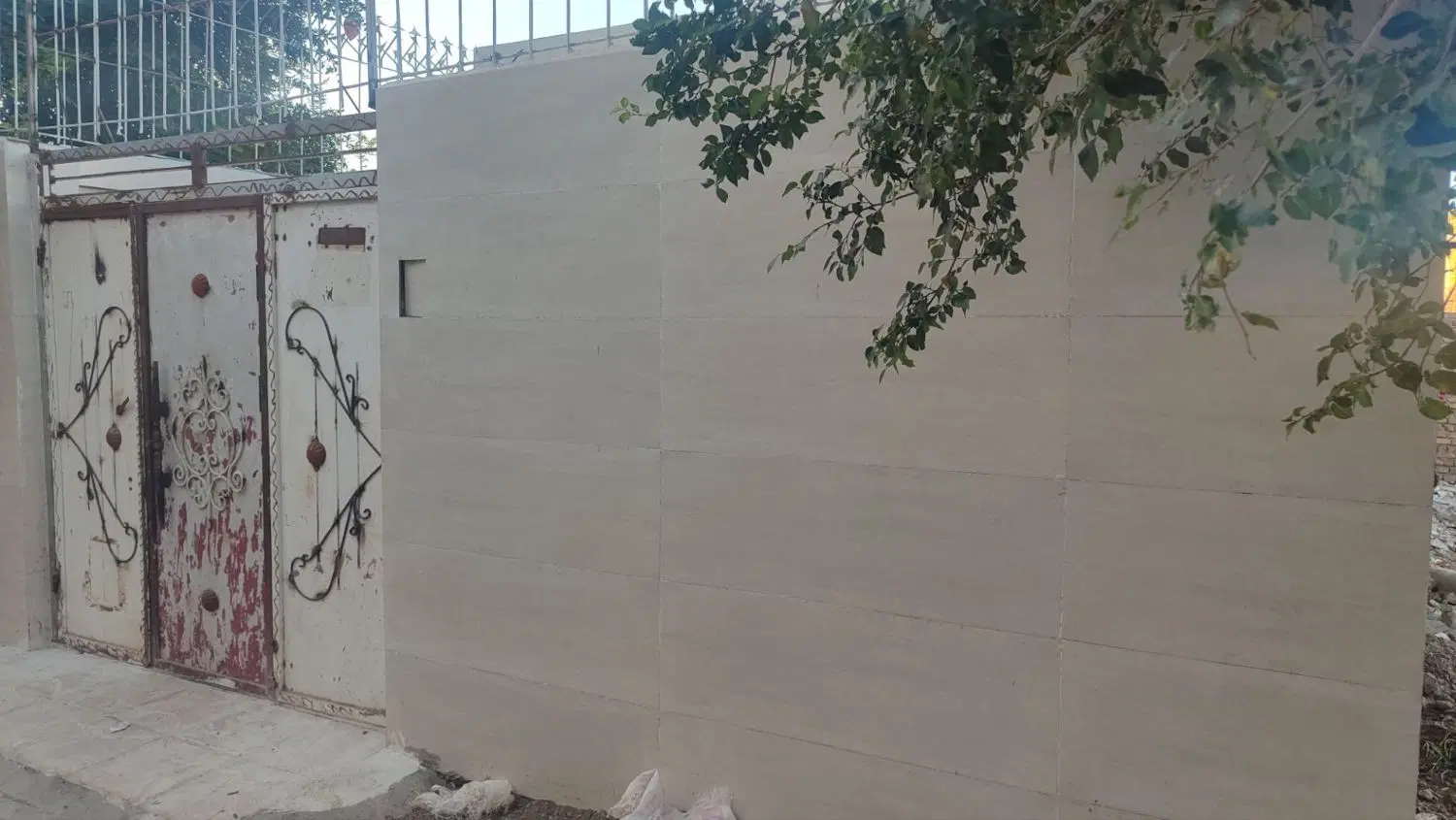 منزل خانه ویلایی ۸۵ متری ماشین رو