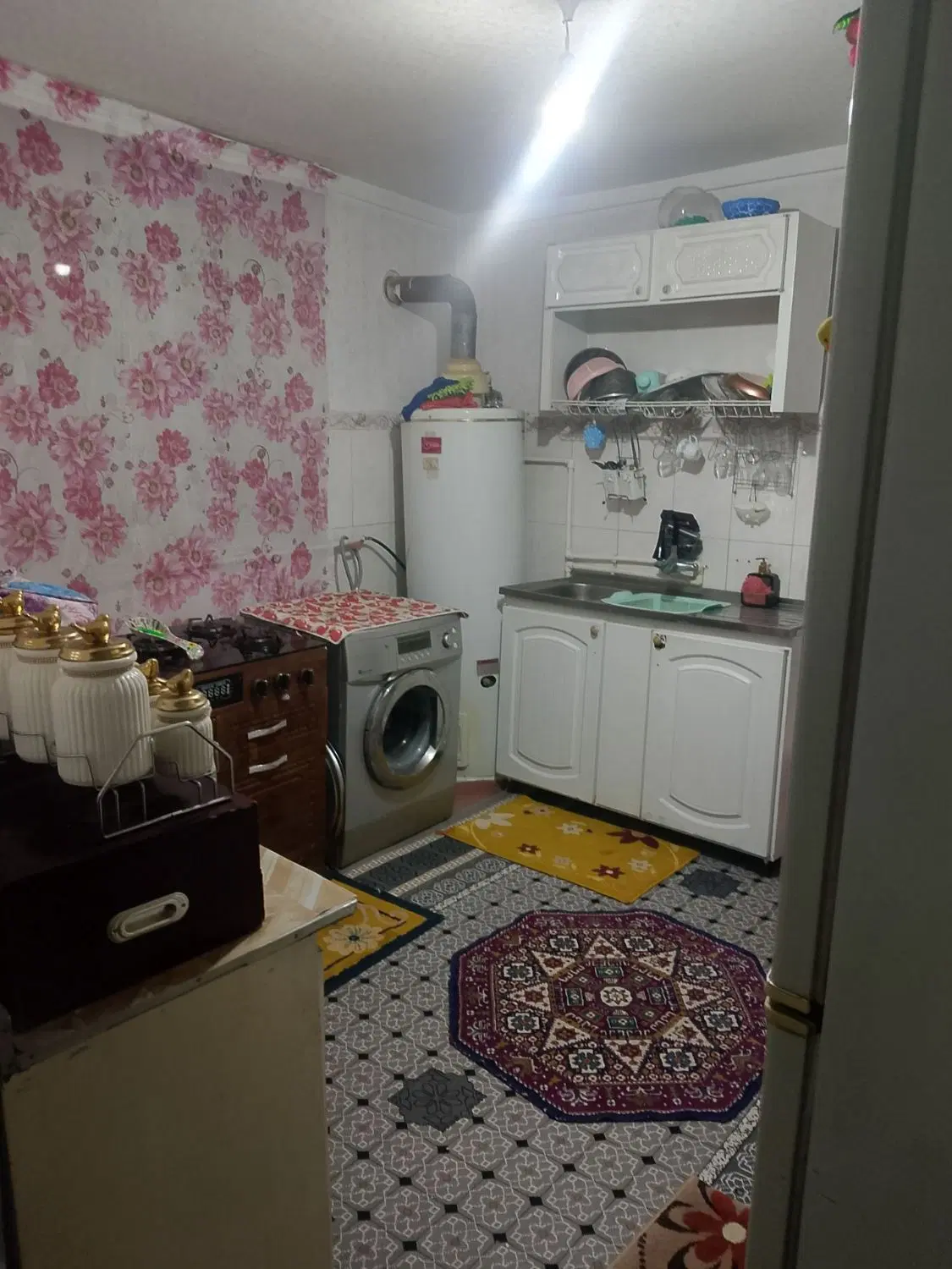خانه وسط شهر