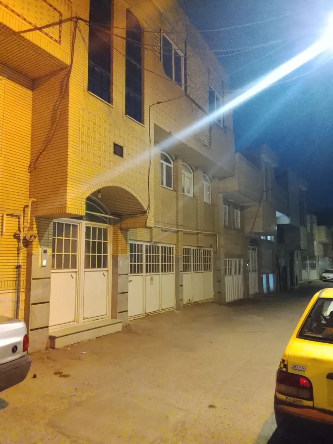 باجک ۱۸۰متری۳طبقه