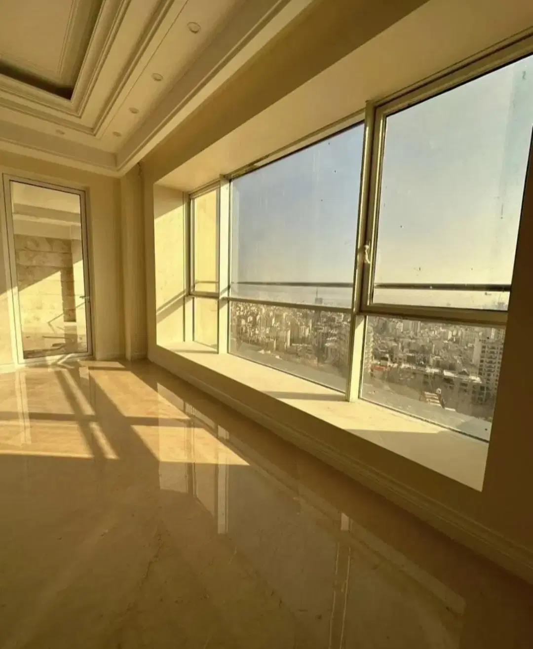 200متری_لاکچری_روبه نما_لوکیشن نامبروان_همایون ویل