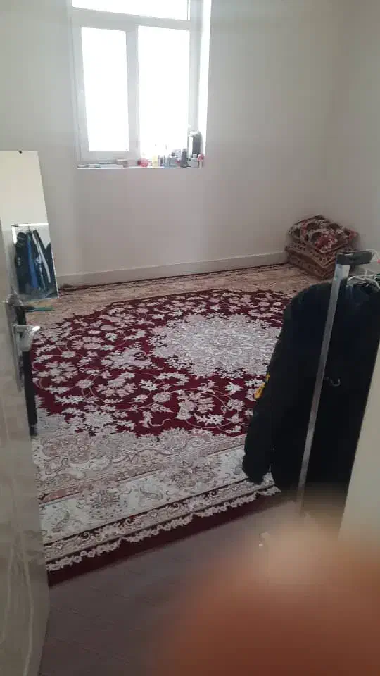 ۳۱۶متر زمین داره ۱۲۰متر بنا ۴۰متر تجاری