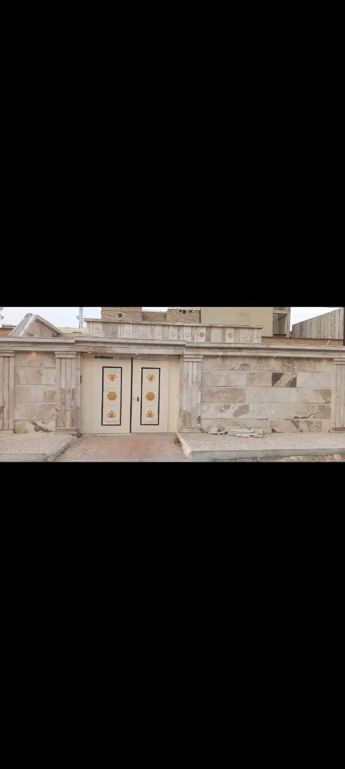 ویلایی زردشت خ اول روبه پارک کلیداول