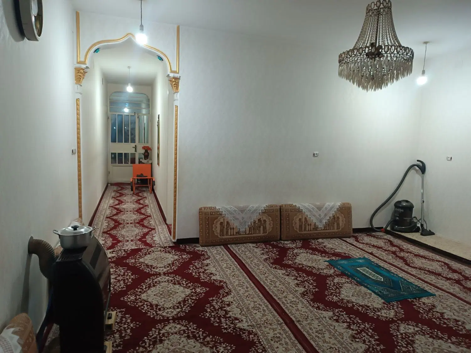 منزل ویلایی۲۱۲متری عین دو خ ۹شرقی ۱۵متربه ۱۸متری