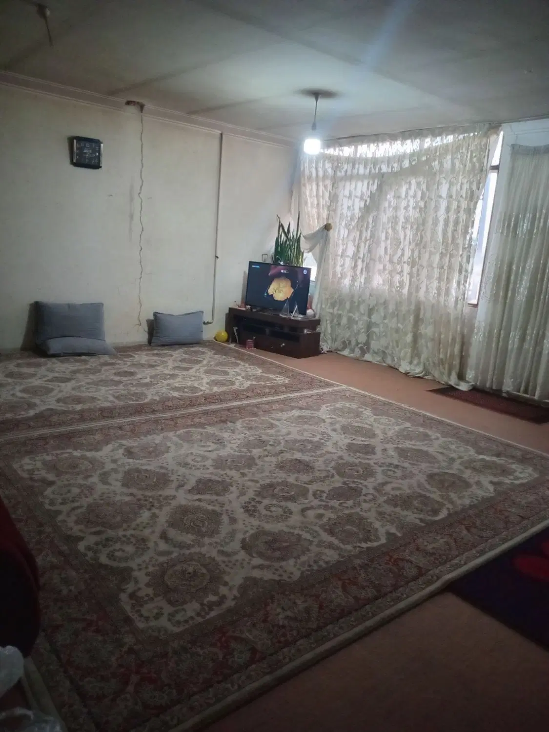 آپارتمان ۹۰ متری ۲ خوابه میدان شاهنامه حاشیه بلوار