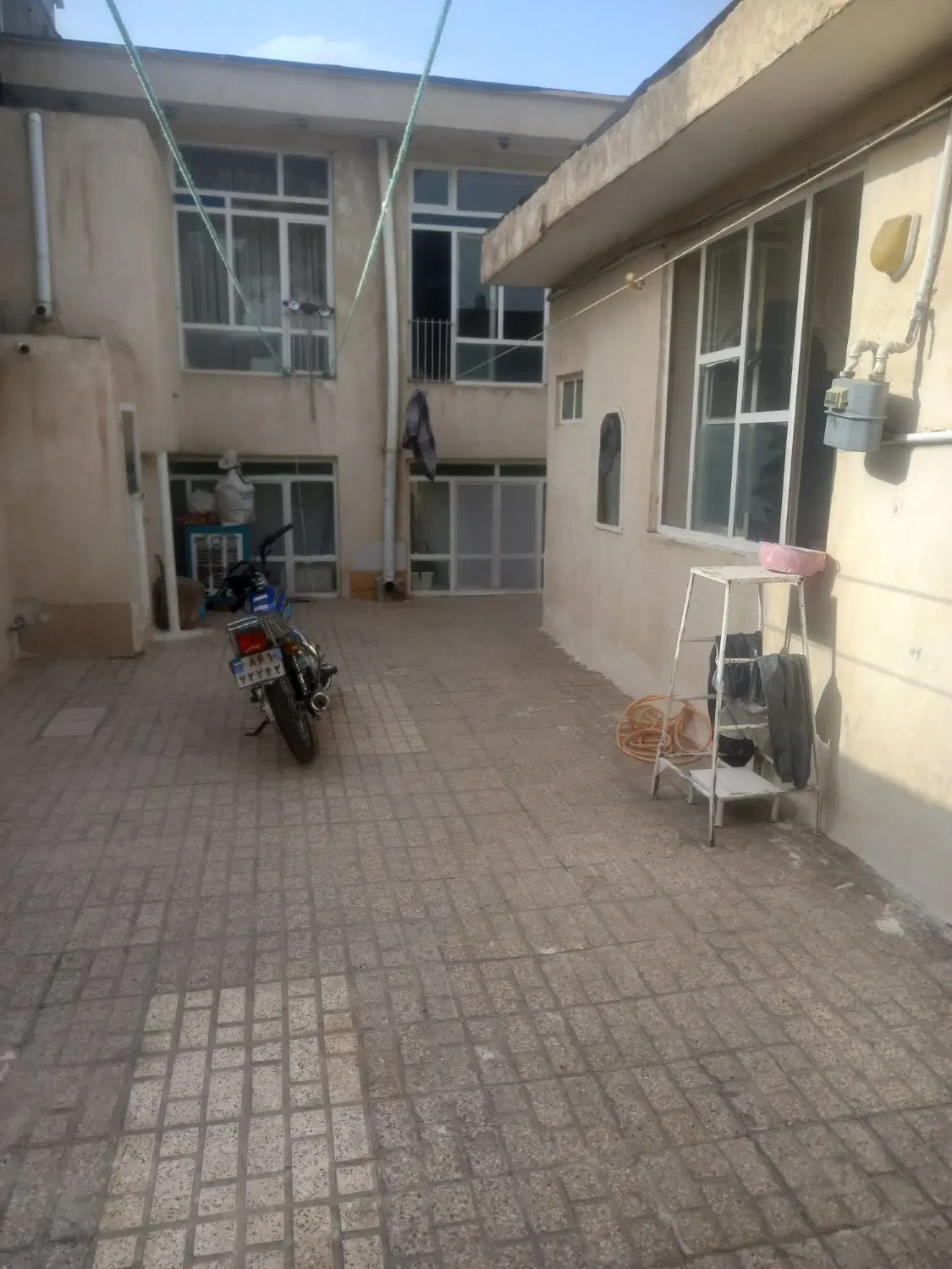 خانه ۱۶۰متری سندشش دانگ پایان کار
