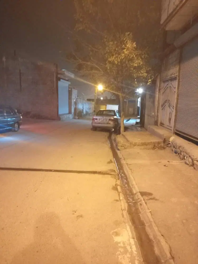 اخماقیه فروش مغازه وکارگاه ۱۱۰متر