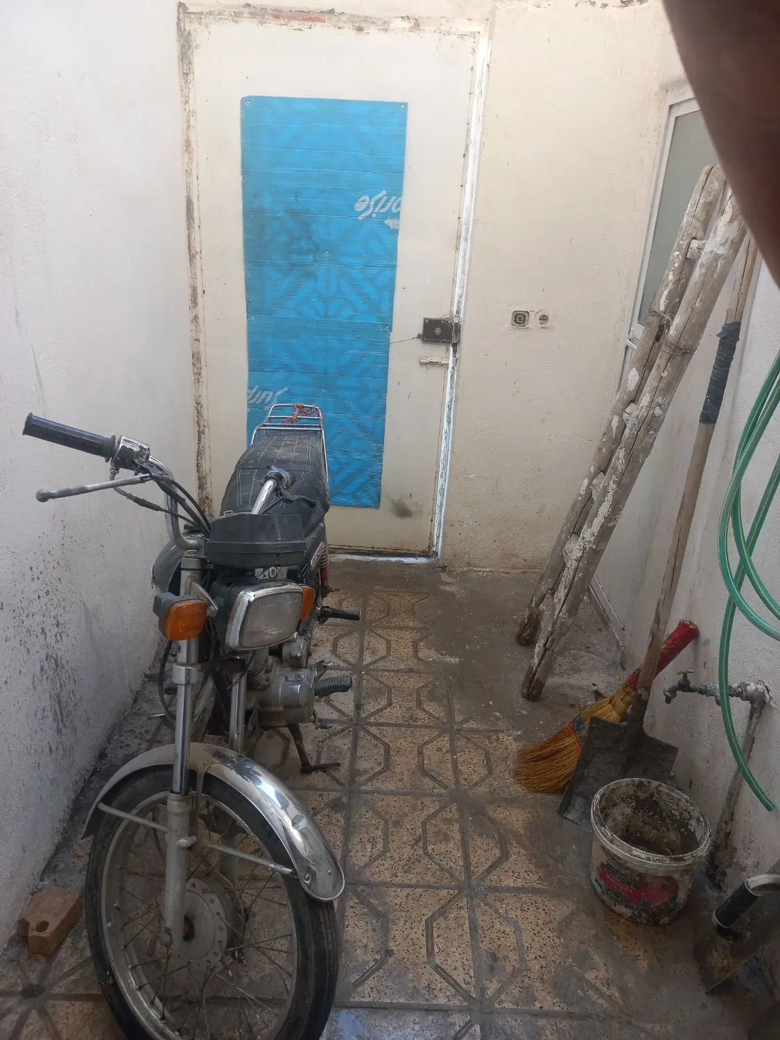 واحد همکف راه جدا ۵۰ متری