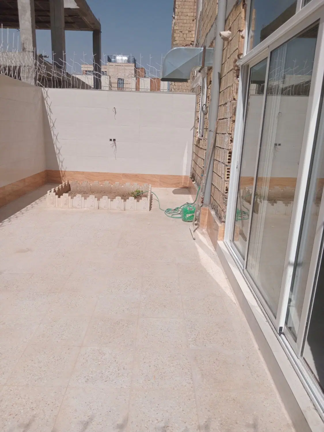 مسکونی طبقه همکف