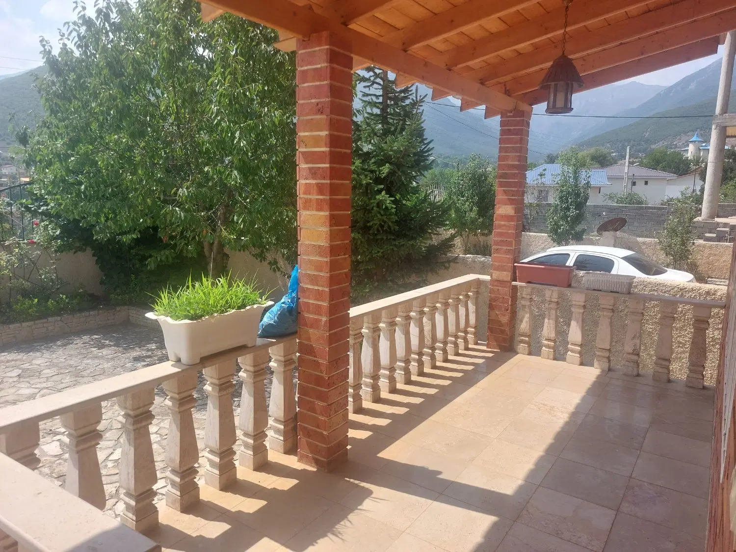 ویلایی جنوبی ۲۴۰ متری مناسب برای ساخت