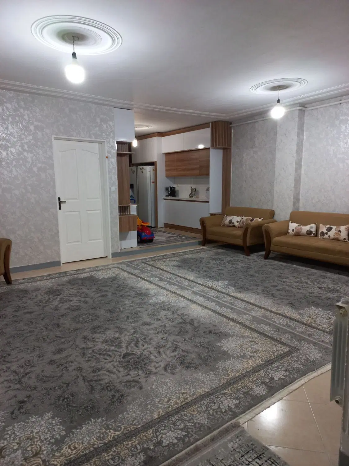 آپارتمان ۹۶ متری الهیه