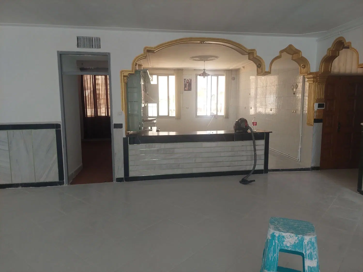 اجاره طبقه۳بلوارطاقبستان کوچه۱۱۹