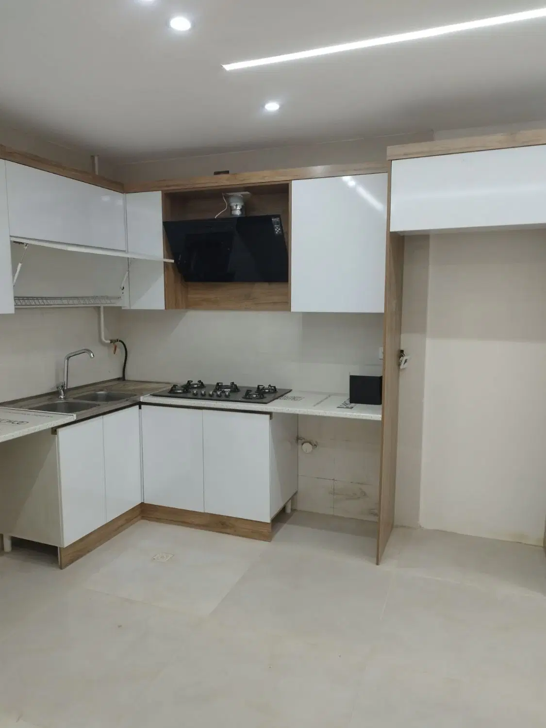 فروش واحد کیانشهر کاسبی