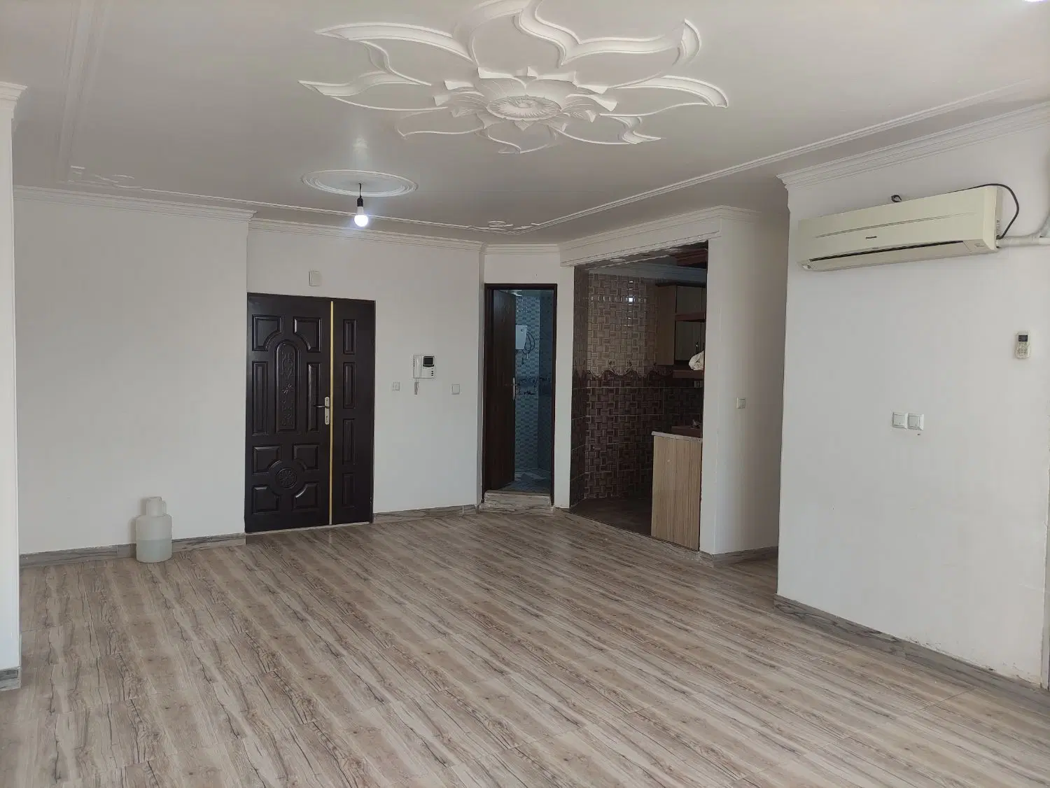 واحد 75 متر_1 خواب_پارک نشاط_خیابان خواجو