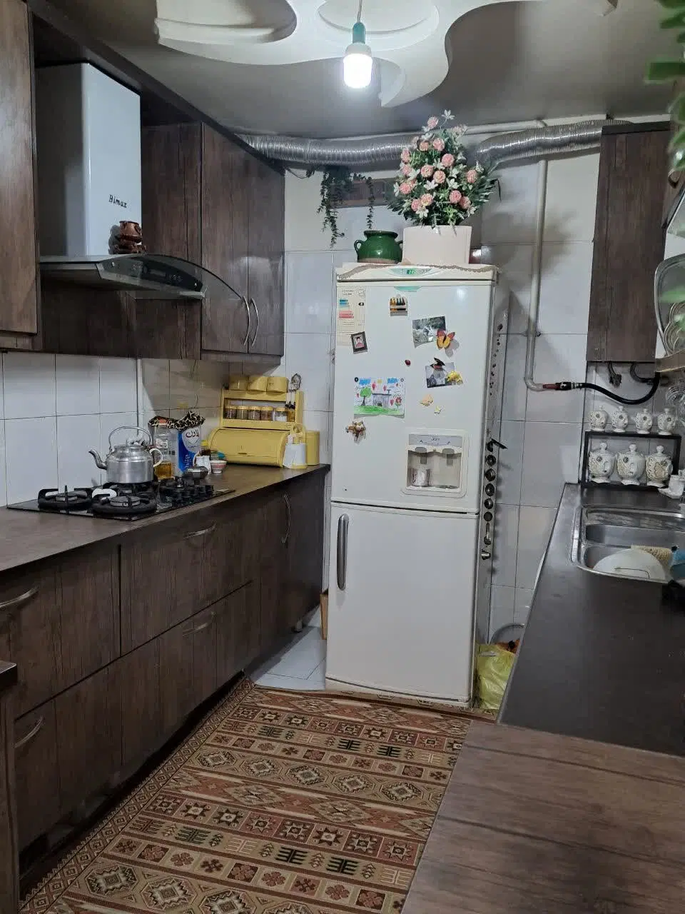 آپارتمان واحد70مترشهرک ارم  دوخوابه فول امکانات