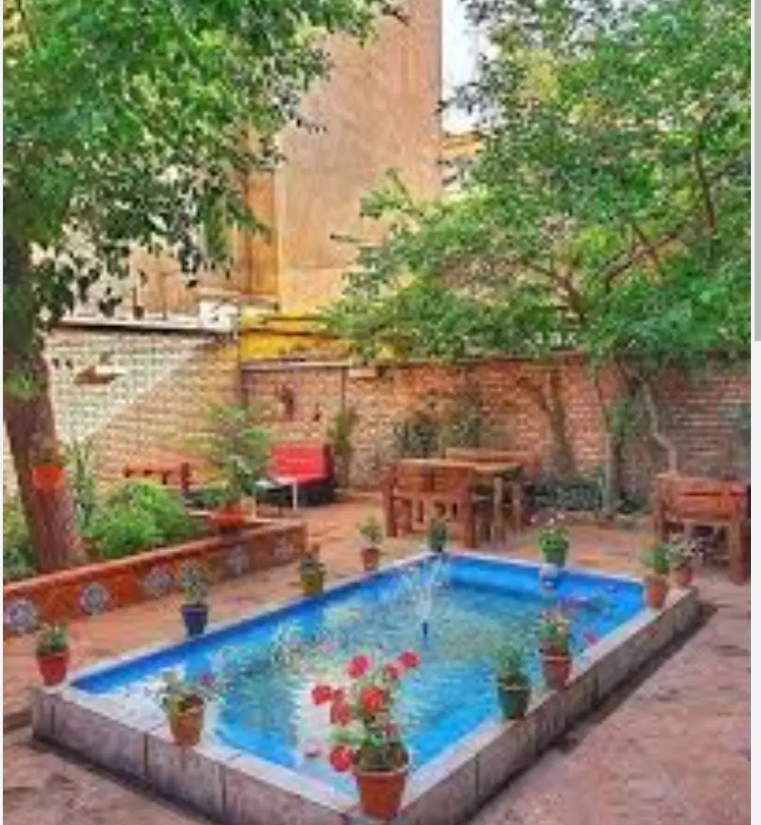 حاشیه وکیل آباد_500متری_180مترتجاری