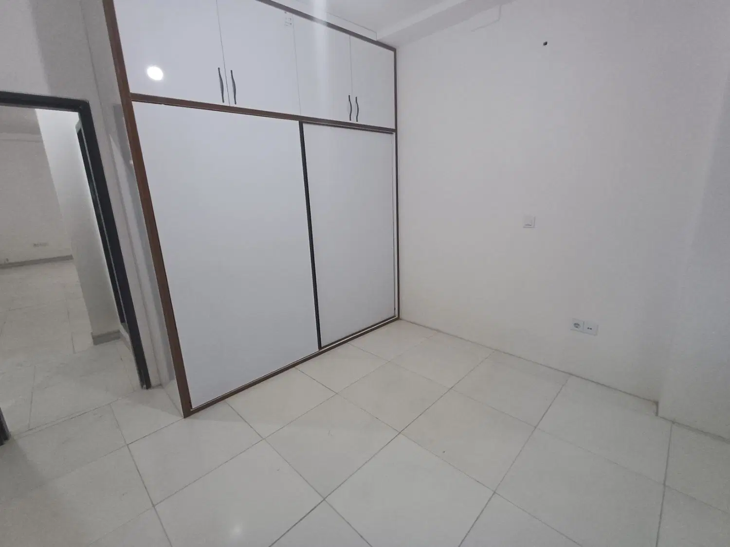 طبقه ۴ پارگینیگ اختصاصی