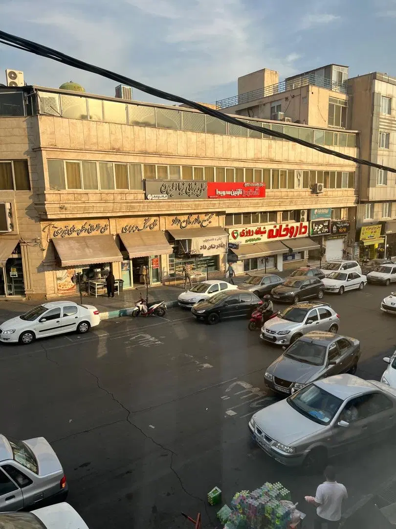 ۲۱ متر تجاری بر راهرو اصلی بازار ایرانی اسلامی