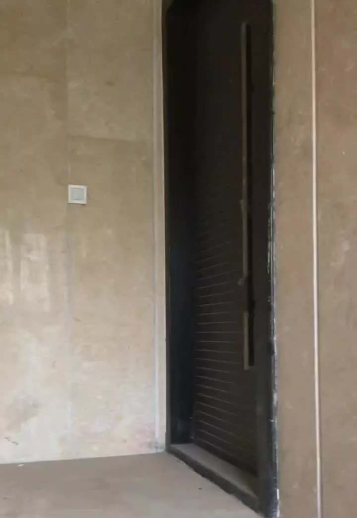 اجاره ساختمان اداری نوساز(مرکز کرج) بصورت یکجا