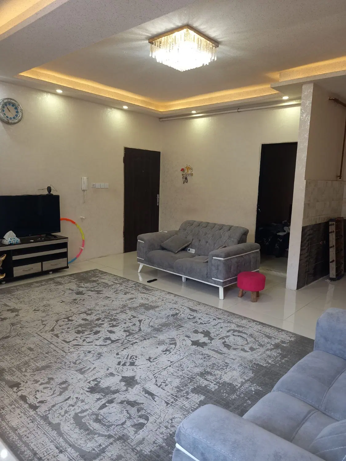 ۶۸ متری
