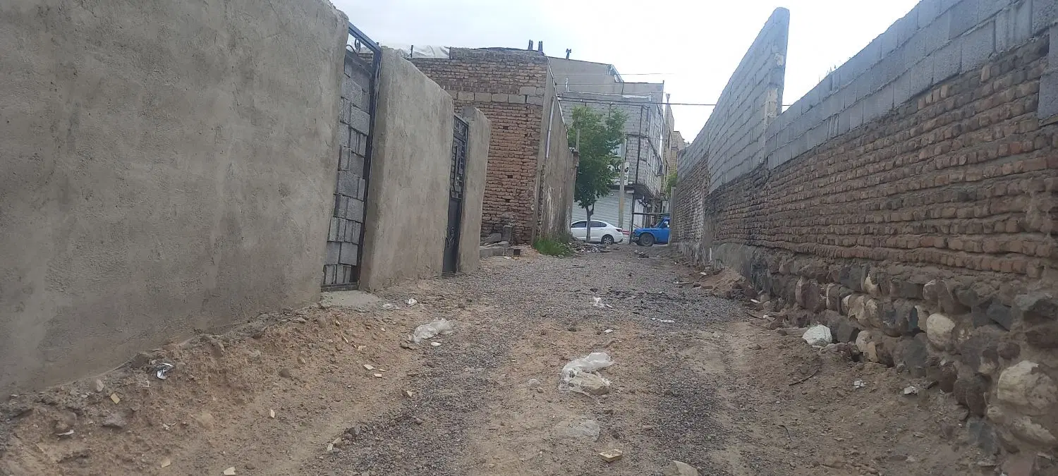 زمین حصارشده ۱۴۰متری خیابان ابوذر آخماقیه