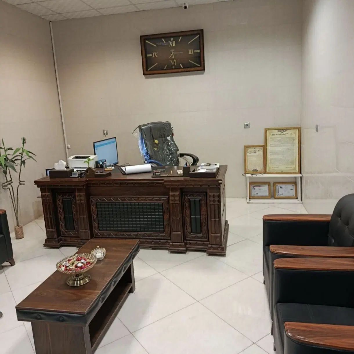 شهرک صدرا سه خواب تکواحدی نوساز خشک جنوبی
