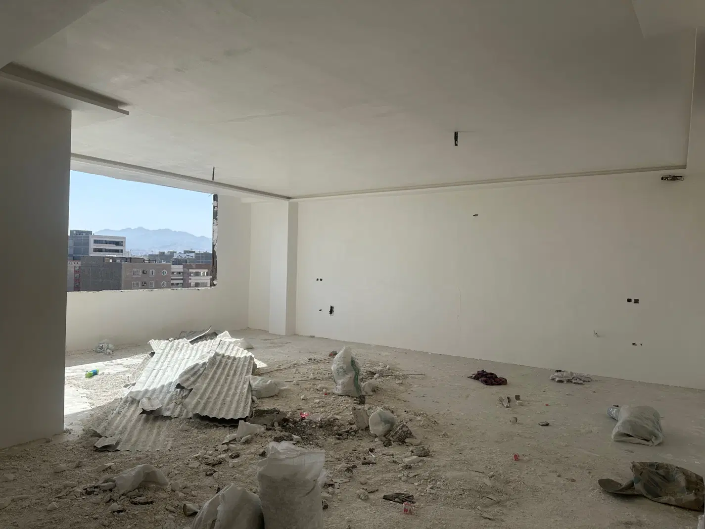 اپارتمان دانشگاه ۳۵