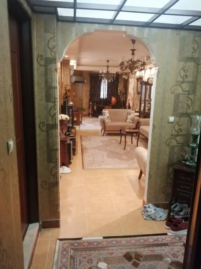 92 متری پارکینگ اختصاصی بعثت