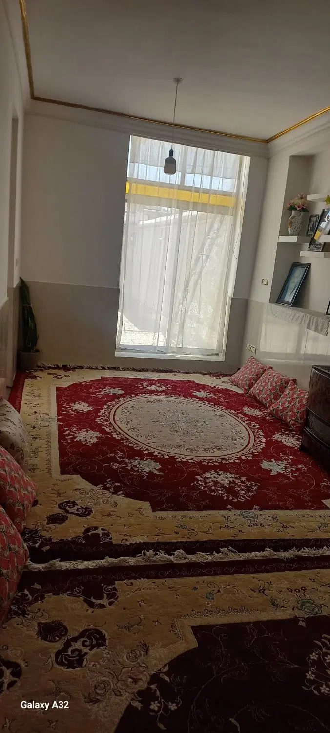 فروش ویلایی درخیابان قائم