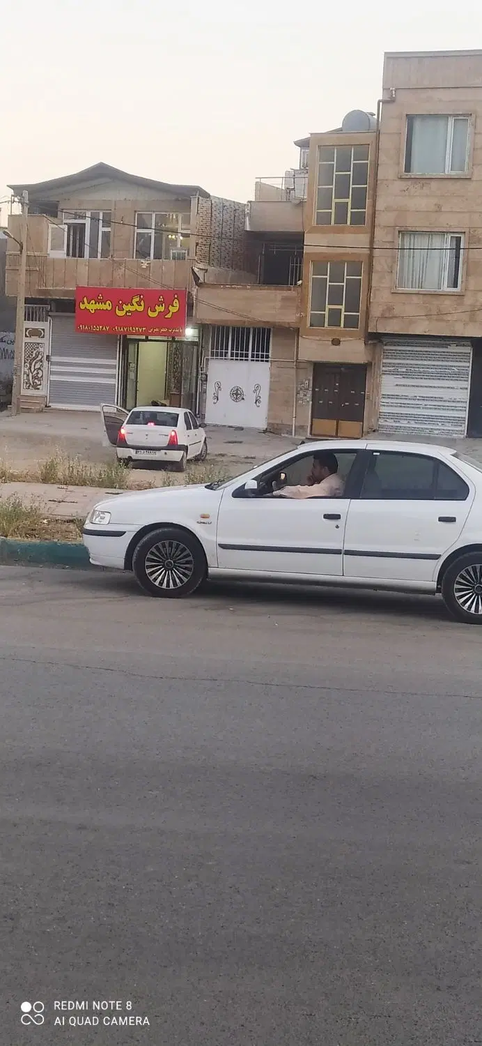 خانه و مغازه. بر بلوار صیاد شیرازی