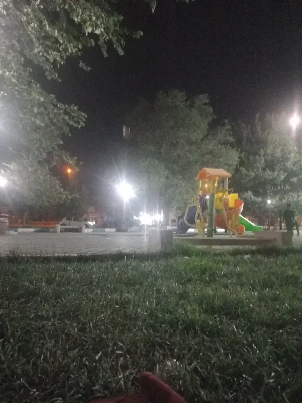 زمین نوشین شهر