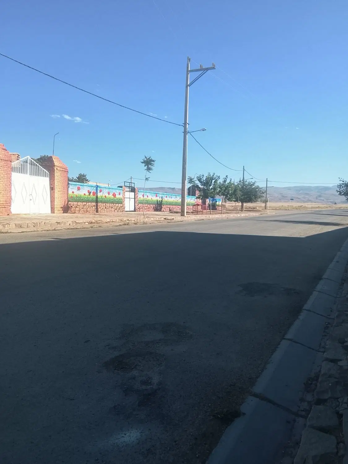 خانه روستایی 1700متری سند6دانگ2واحدخانه
