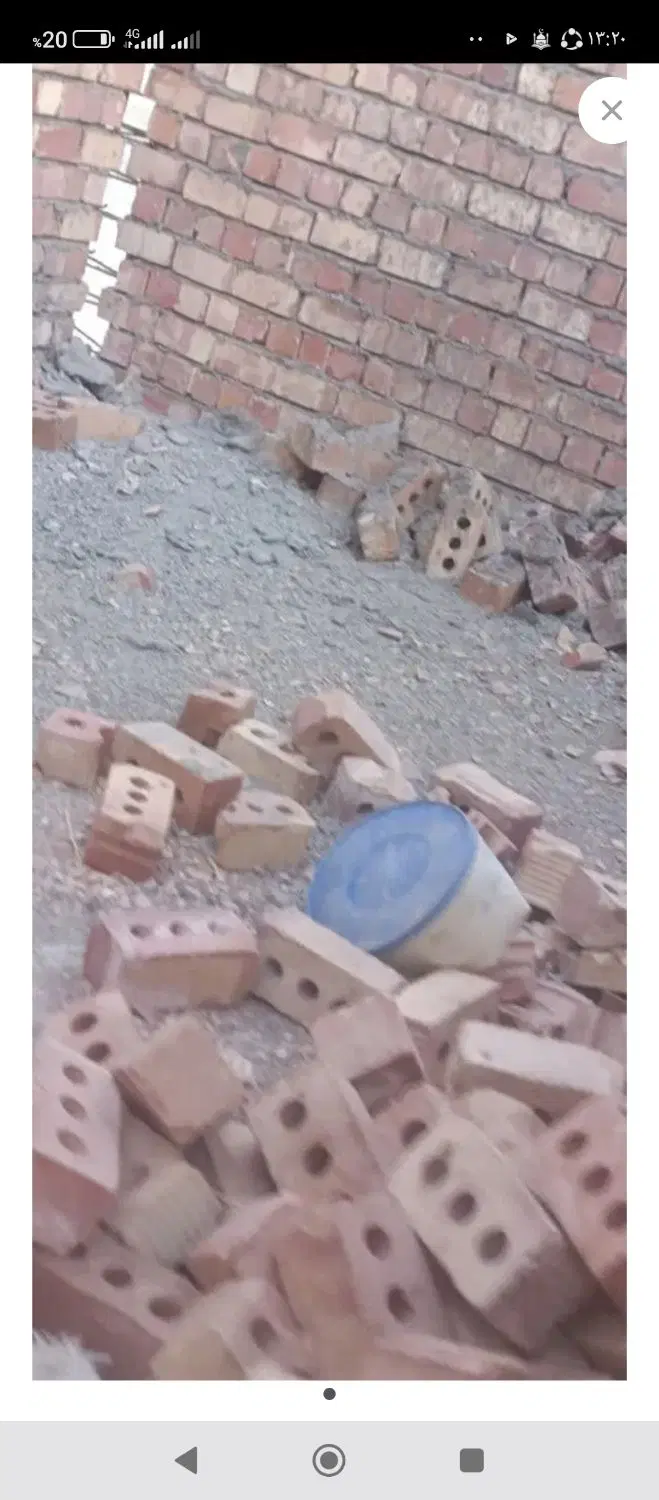 ۴۰۰متر زمین