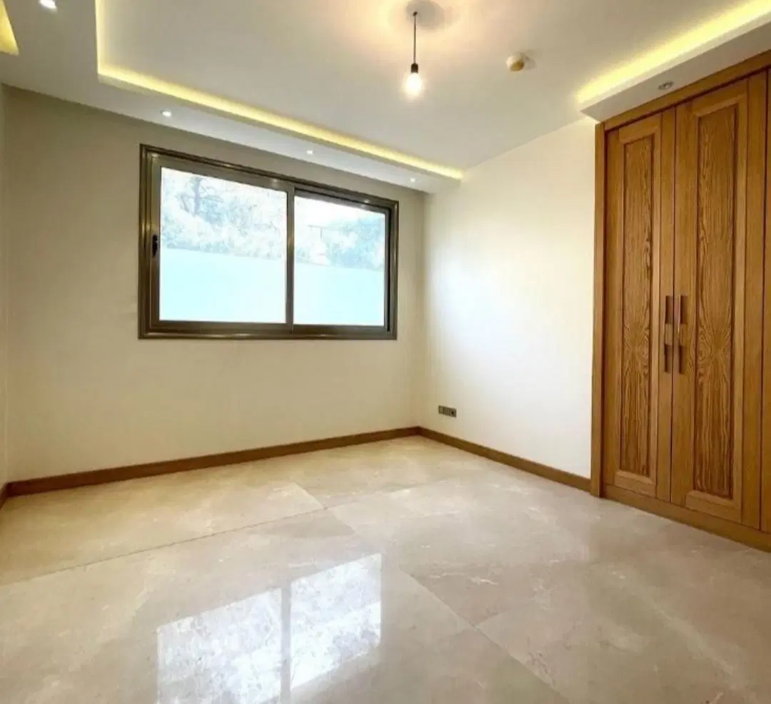 ۱۳۰متری ۳خواب معماری رومی