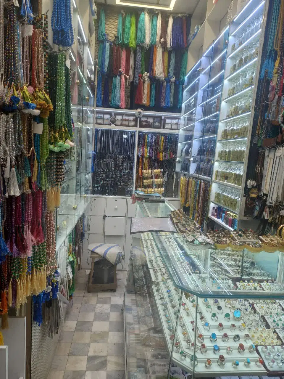 اجاره دادن مغازه، کنار حرم