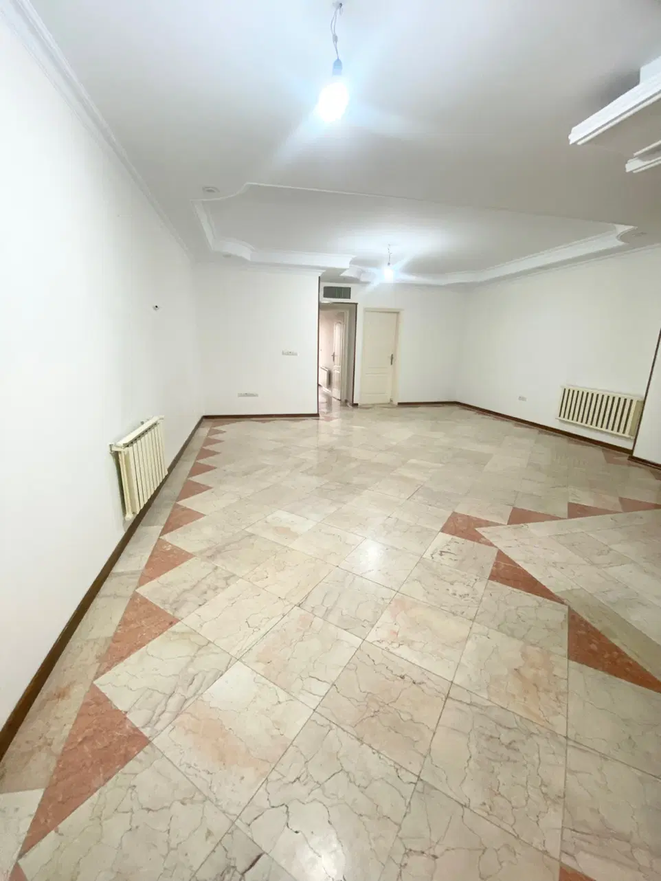 ۹۵ متر ورزی جنوبی فردوس غرب