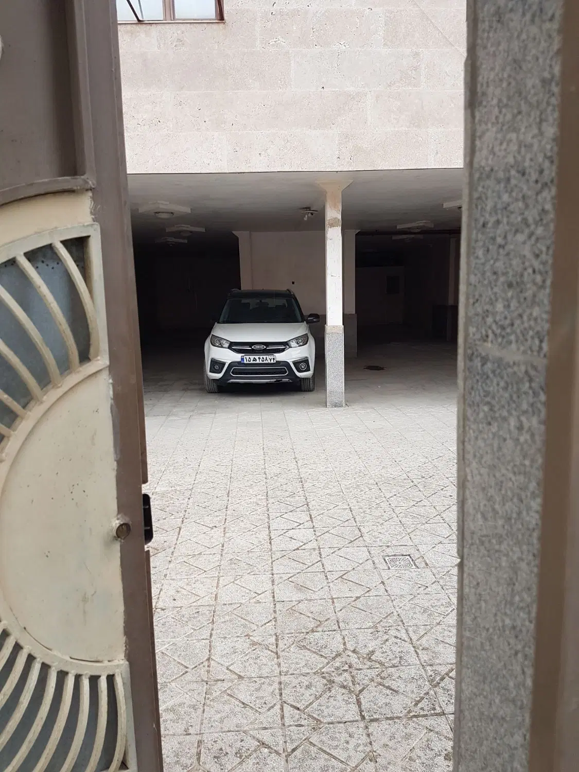 آپارتمان۲خواب سندششدانگ پارکینگ اختصاص میدان معراج