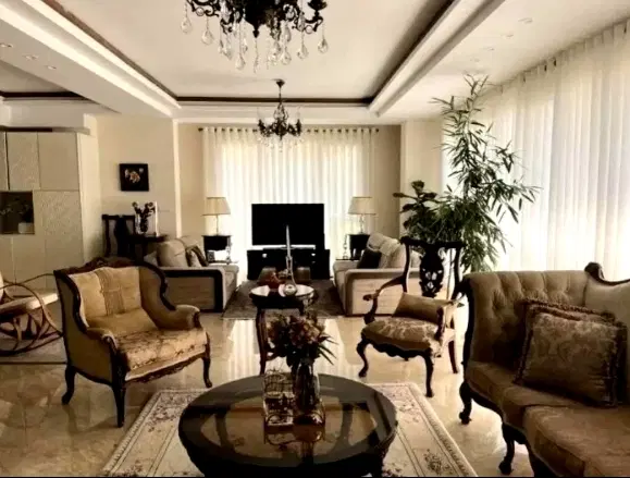 ۱۲۰متر ویلایی  دو طبقه ۸۰ متری و زیر زمین ۲۰ متری
