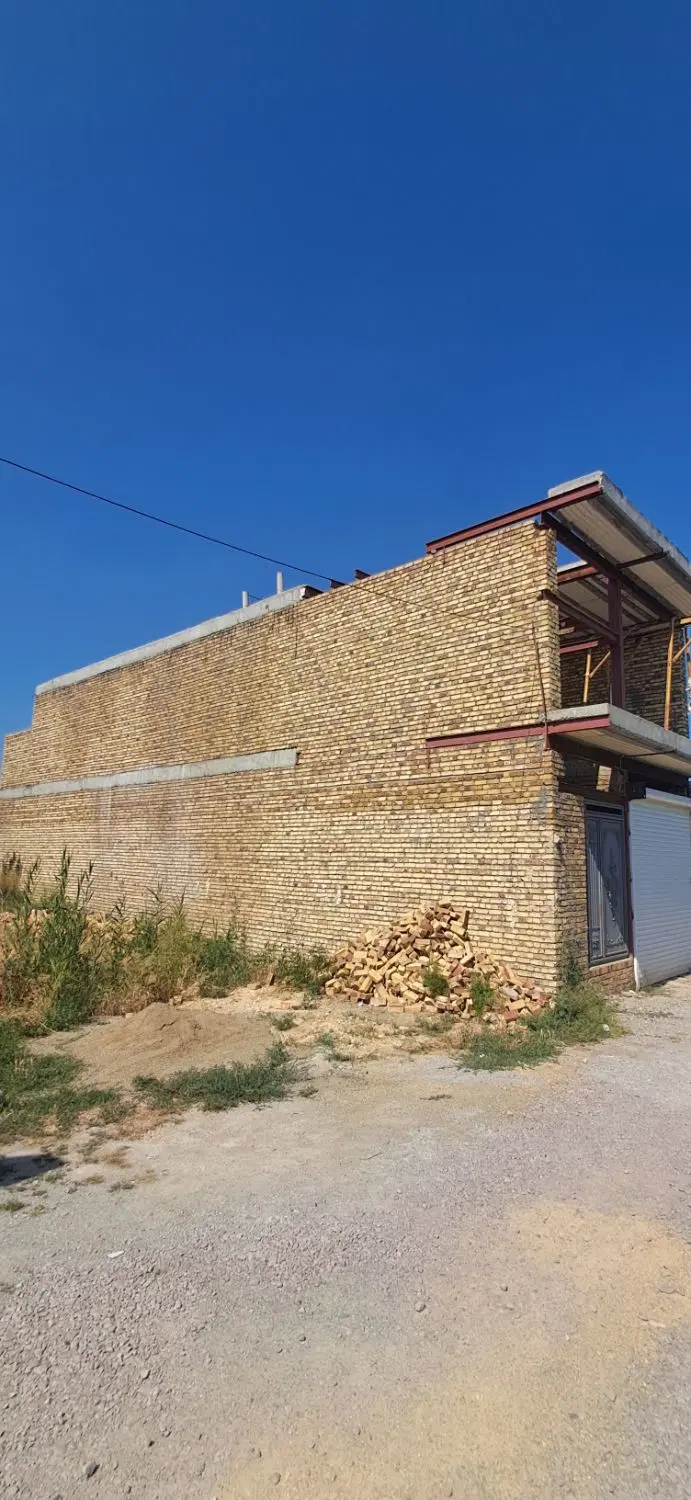 ساختمان نیمه کاره