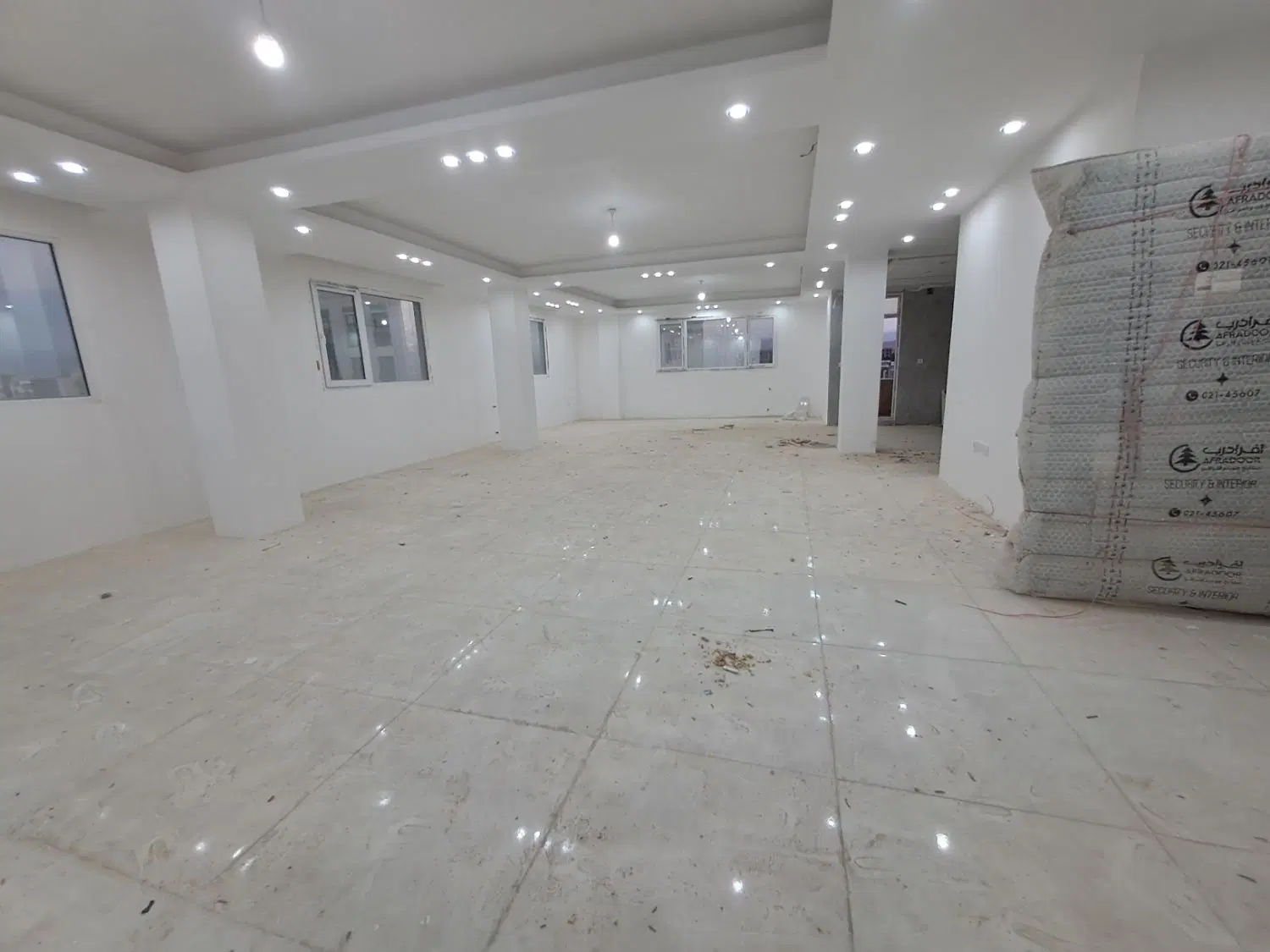 فروش آپارتمان ۲۲۰ متری خ باران