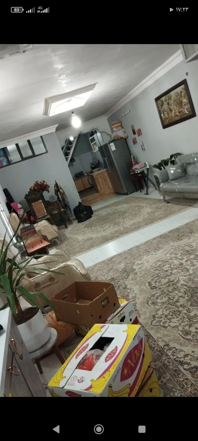 فروشی طبقه دوم