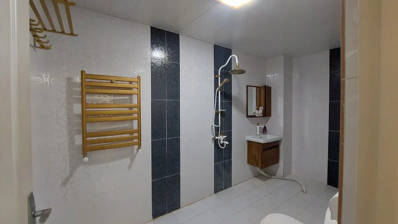 واحد لوکس ۱۴۰ متری کوی فیروز