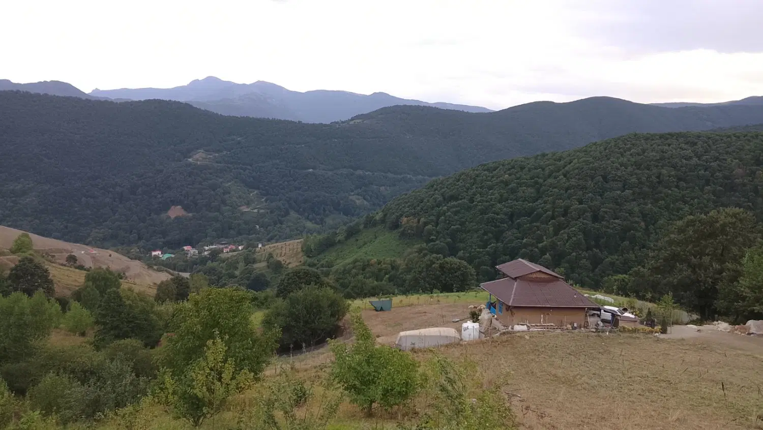 فروش چند قواره زمین در حیران زیبا روستای آق مسجد