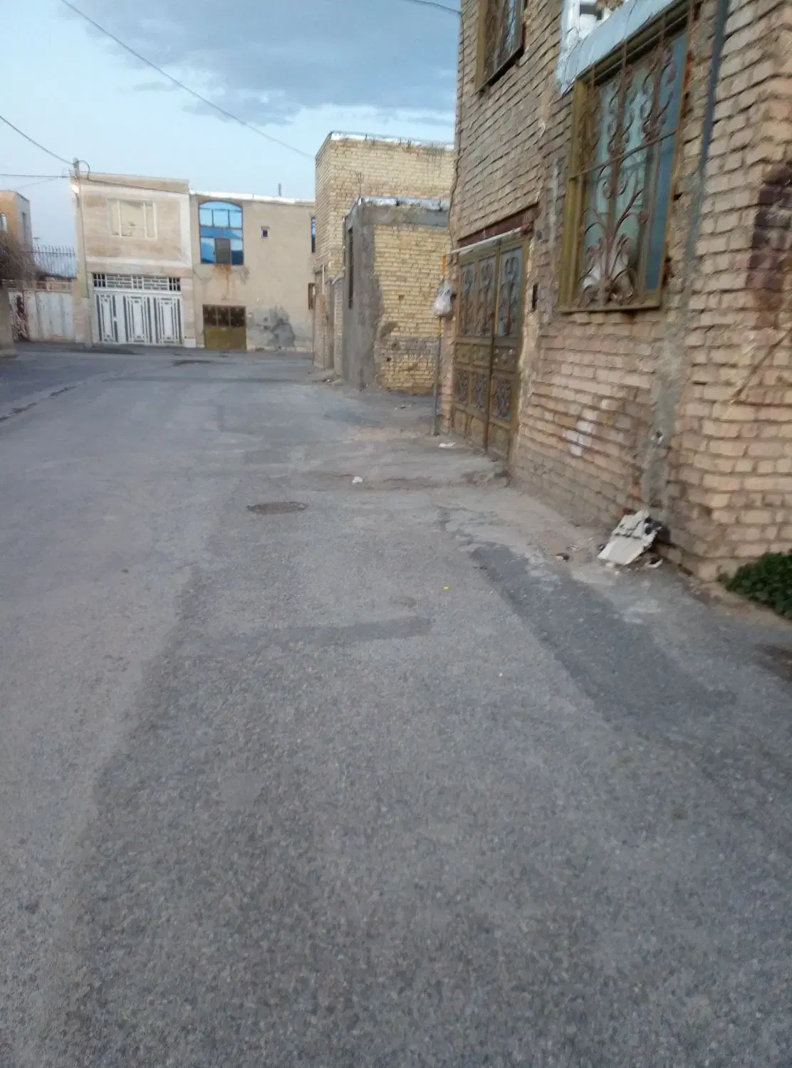 زمین ساخت و ساز مسکونی در خمین گوشه عظیم