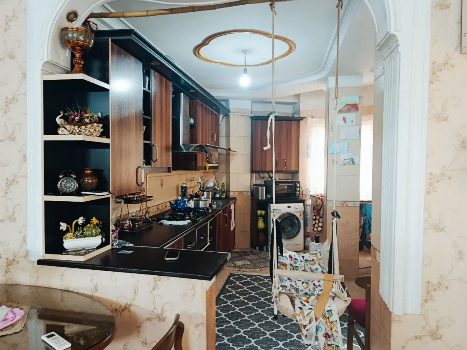 خانه 80 متری میدان معلم